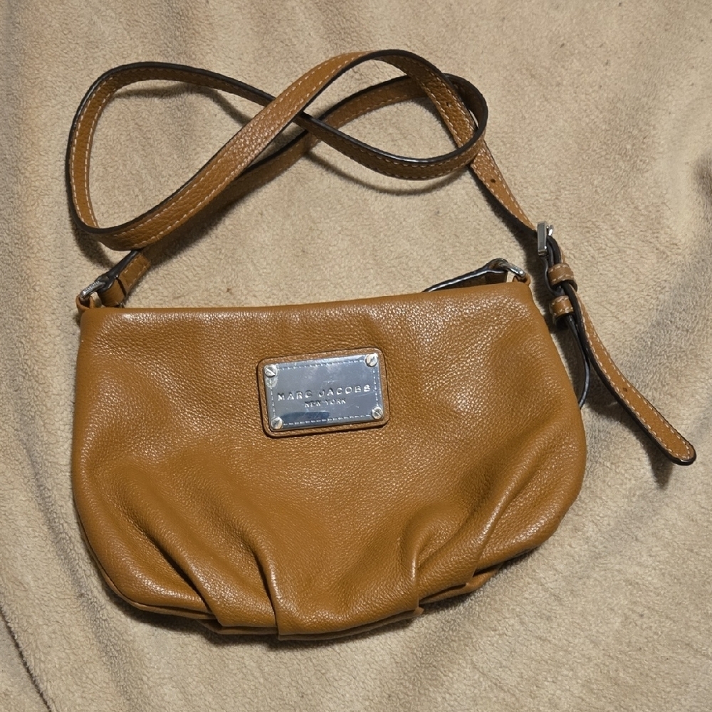 Marc Jacobs Classic Q Brown Leather MINI Crossbody Bag